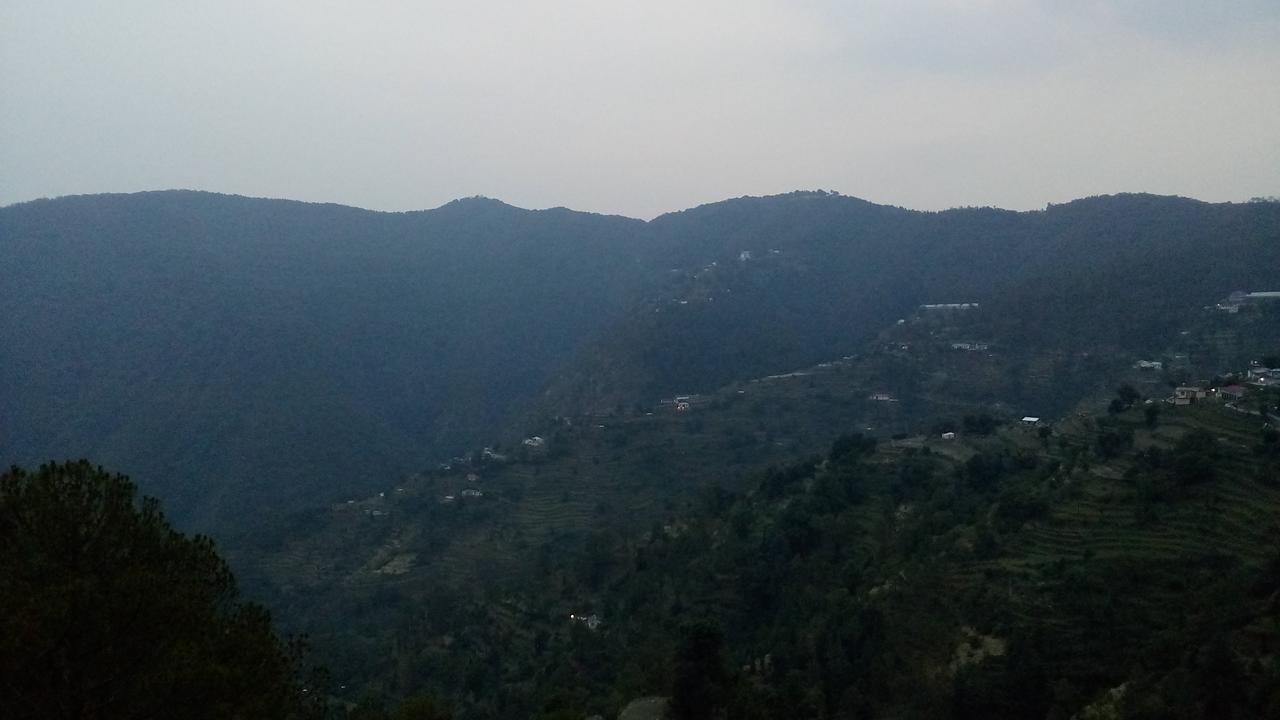 Hotel Emerald Valley Chail Exterior foto
