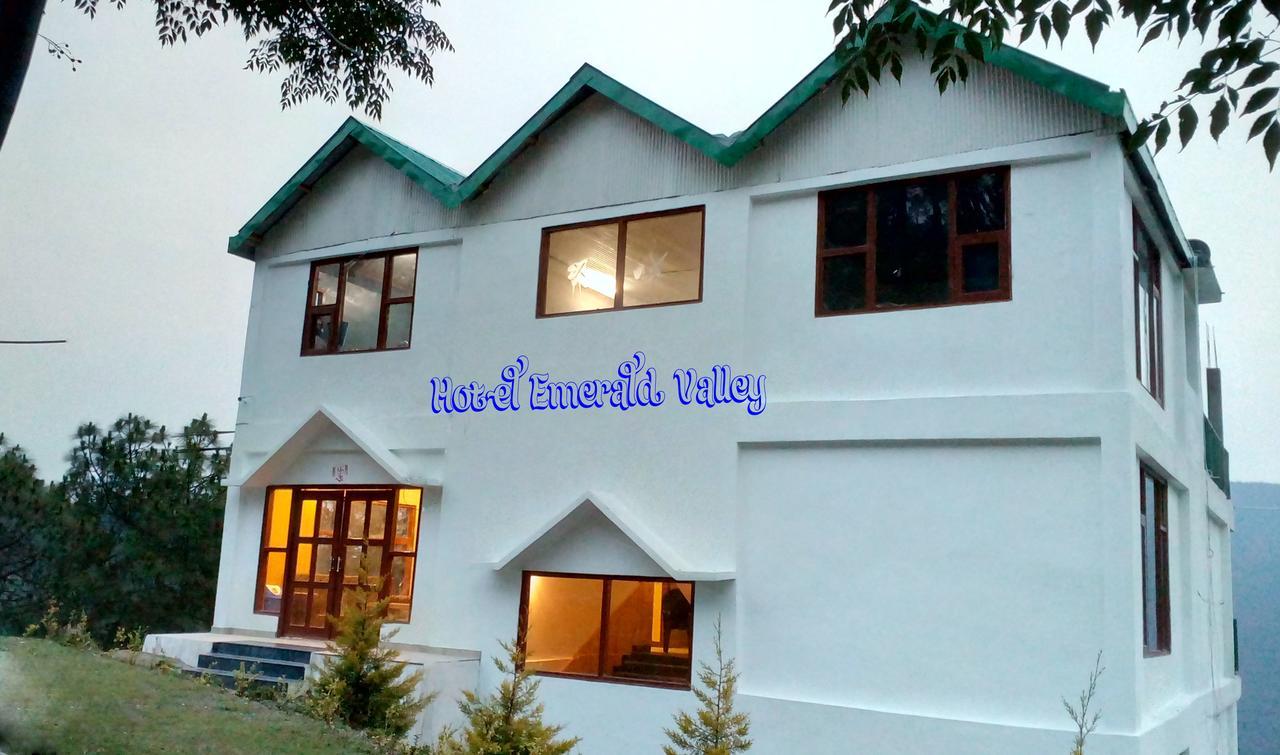 Hotel Emerald Valley Chail Exterior foto